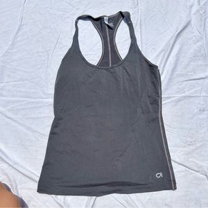 GAP BODY WORKOUT TANK